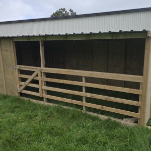 4.8 x 2.4 Gated Shelter